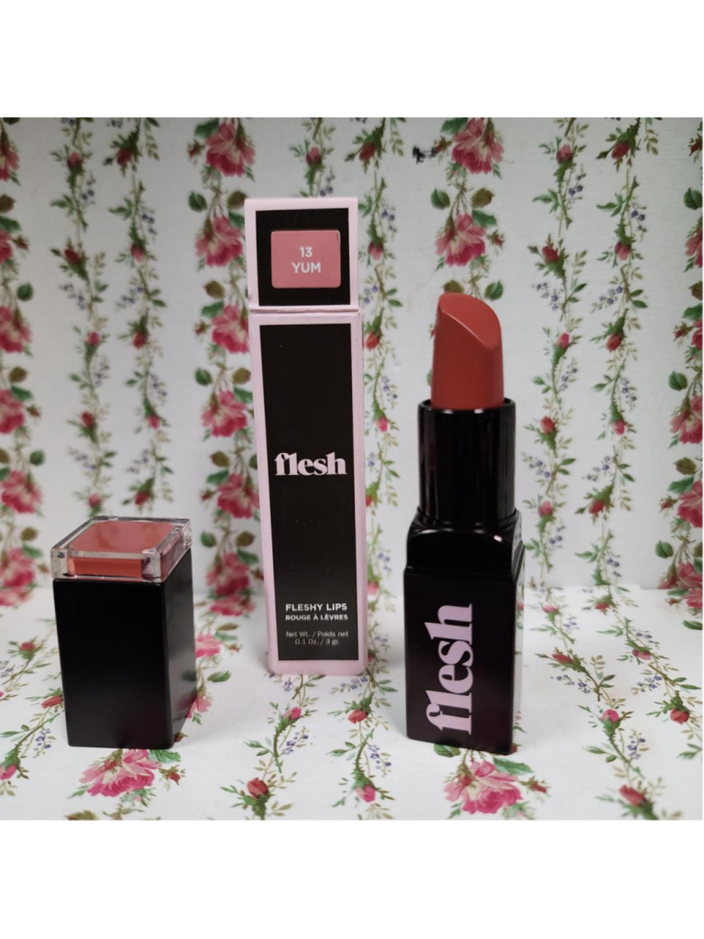 Flesh Yum Lipstick in shade 13
#lipstick #flesh